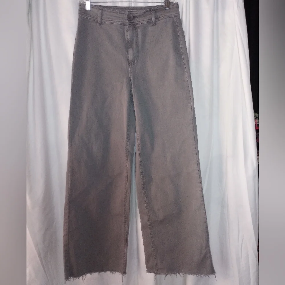 Oat New York Size 6 Women's 11" Wide Leg Jeans Gray Raw Hem Scandi Coastal - Picture 9 of 11